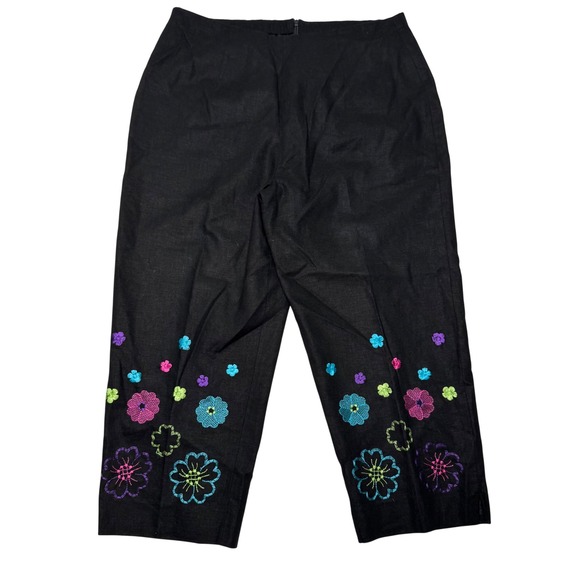 John Roberts Pants - Black Linen Blend Embroidered Floral Capri Pants Boho Y2K Artsy Women's Size 10